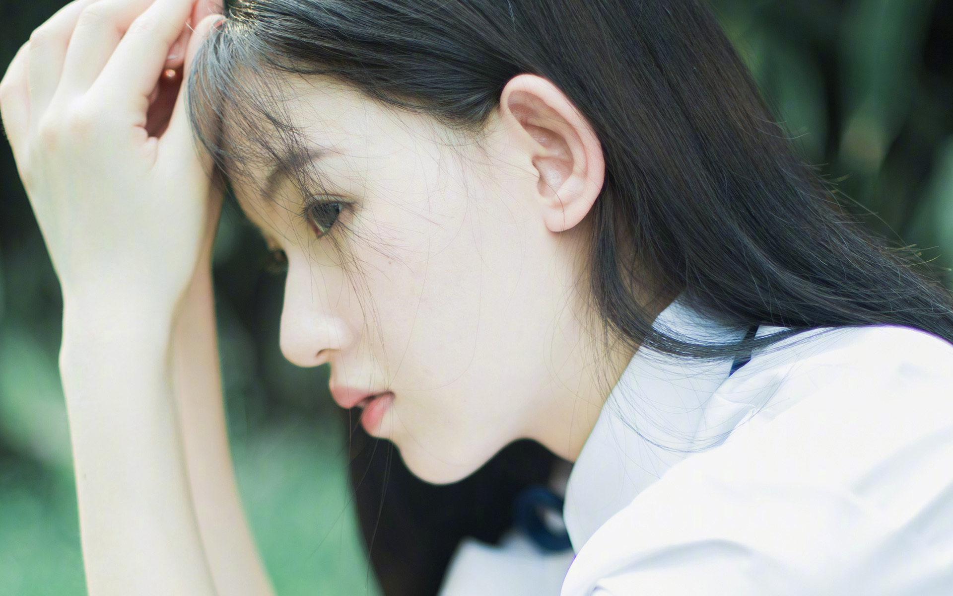 国家队后卫线人员调整加强防守转换与战术执行力,球队后卫