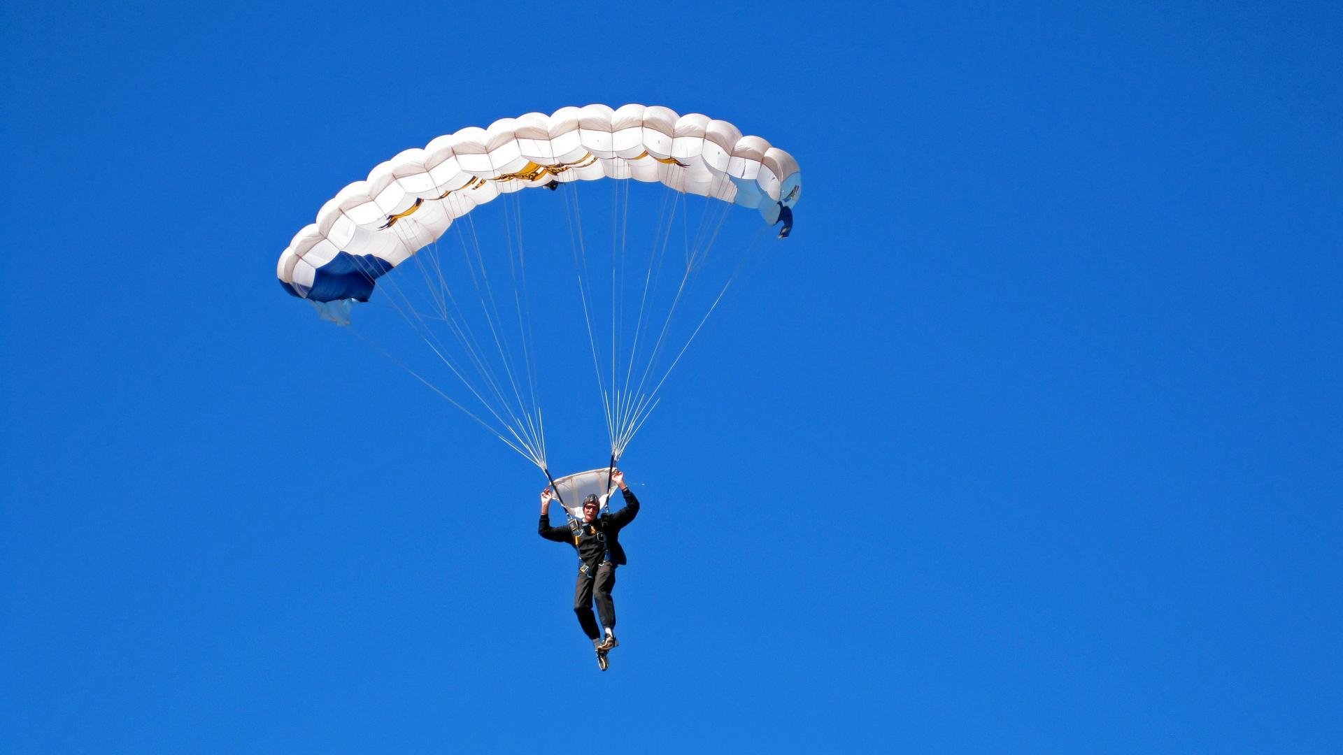 日本队在亚洲杯中势不可挡，志在夺冠